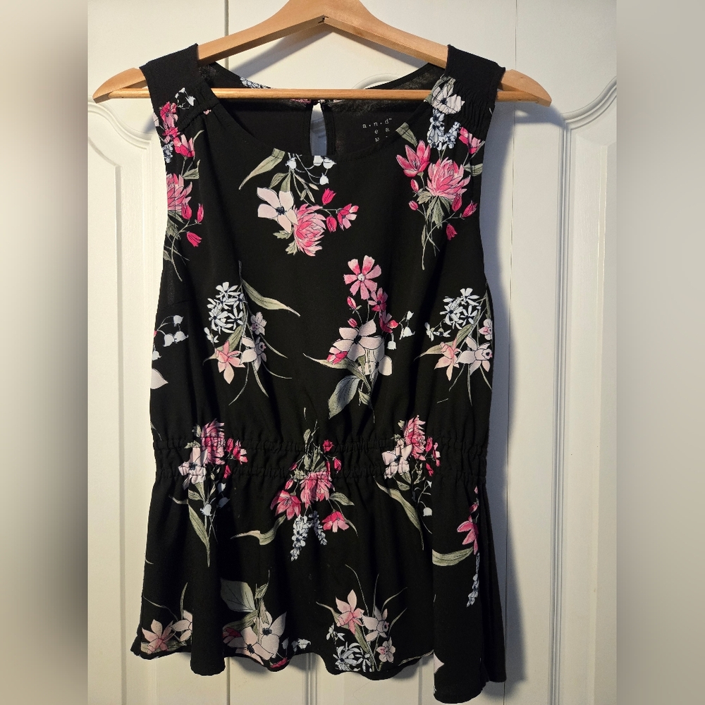 Floral Print Sleeveless Blouse - Black and Pink